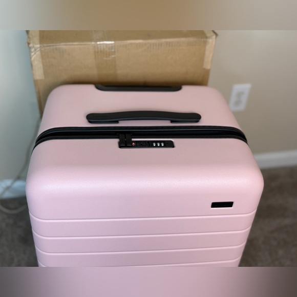 Away “Trunk” Luggage - Picture 4 of 10